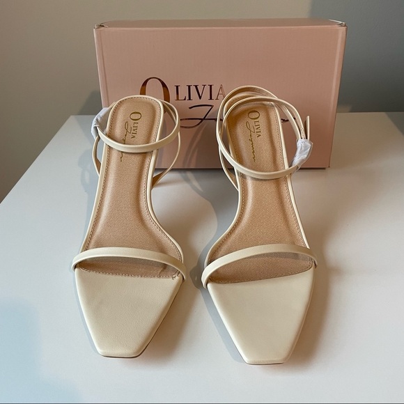 NIB Olivia Jaymes Siobhan Ivory Ankle Strap Heels - Picture 2 of 5